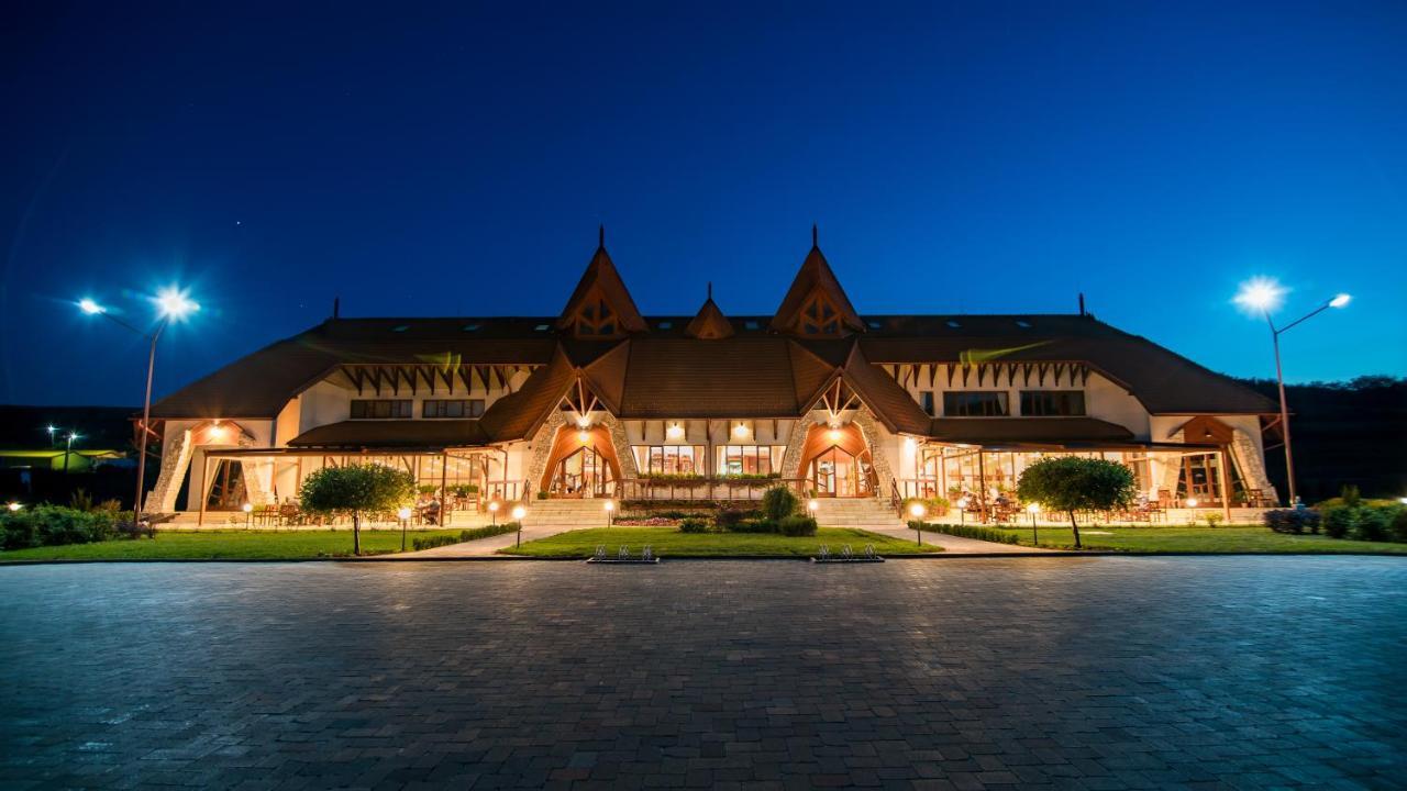 Bonanza Pensiune & Restaurant Mera Экстерьер фото