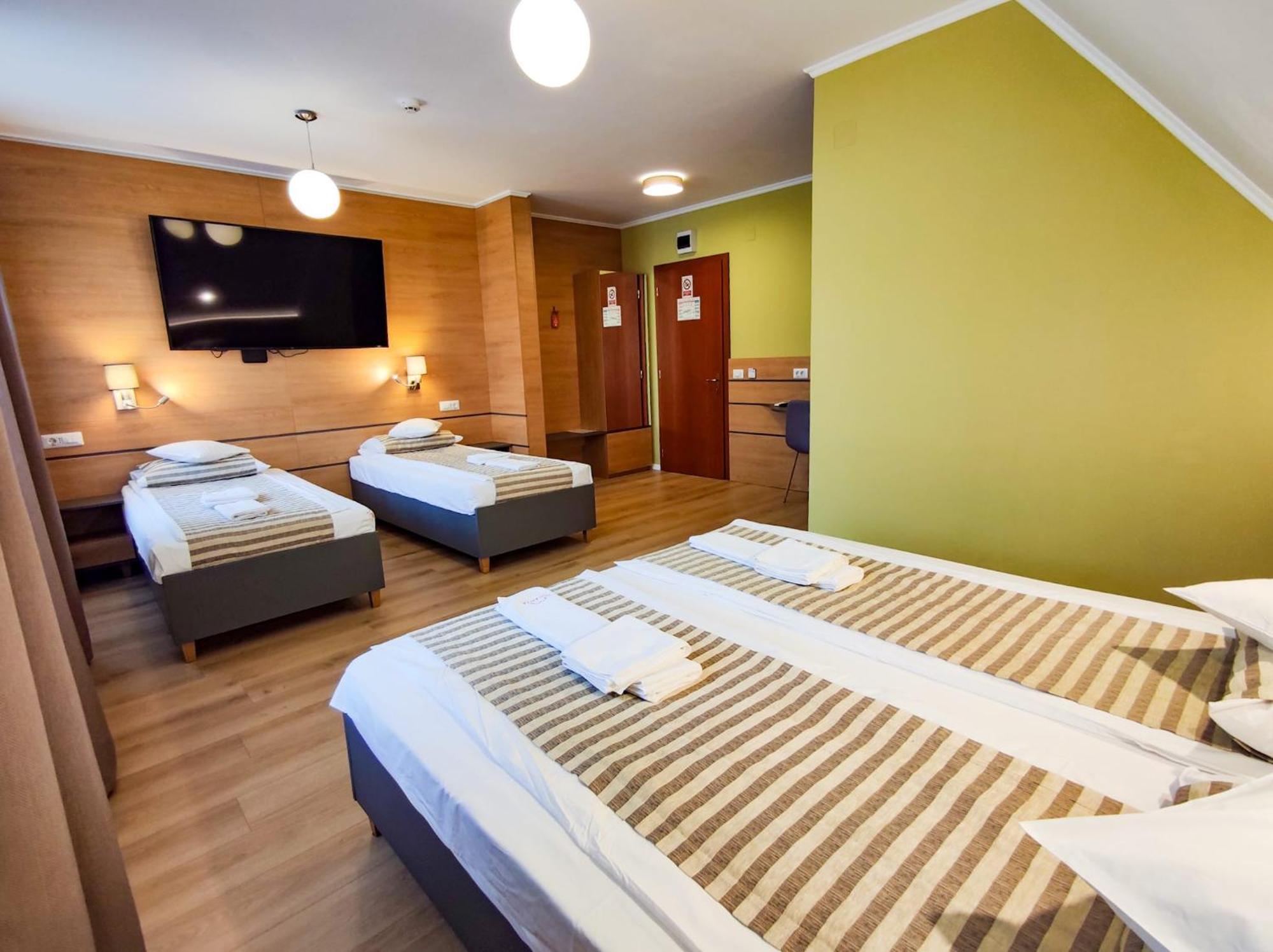 Bonanza Pensiune & Restaurant Mera Экстерьер фото